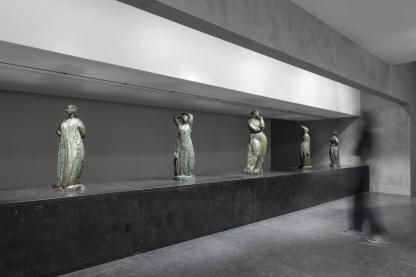 Isabelle Giovacchini, Pénélope n'attend pas, installation à partir de cinq sculptures originales d'Antoine Bourdelle, 2025