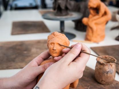 Un atelier de modelage au musée Bourdelle