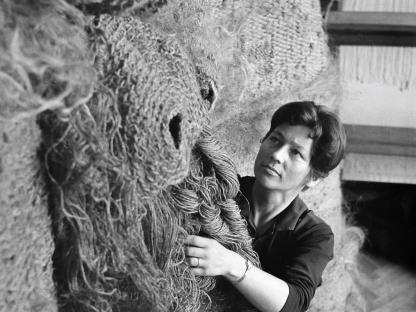 L’artiste et son œuvre dans son atelier, 1960