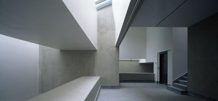 Christian de Portzamparc, Couloir d'accès aux espaces d'exposition, 1992