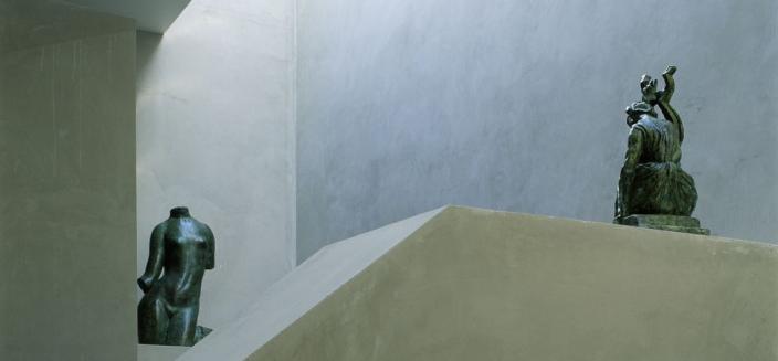 Christian de Portzamparc, Escalier donnant accès aux espaces d'exposition (vue ancienne), 1992