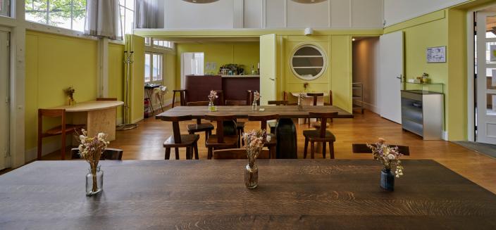 Ancien appartement de Rhodia Dufet Bourdelle et Michel Dufet aménagé en café-restaurant