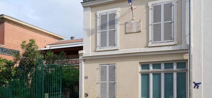 Henri Fernoux, Pavillon d'angle, 1879