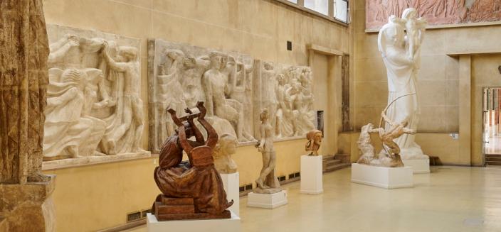 Henri Gautruche, Hall des plâtres, baies dans la partie supérieure du mur nord, 1961