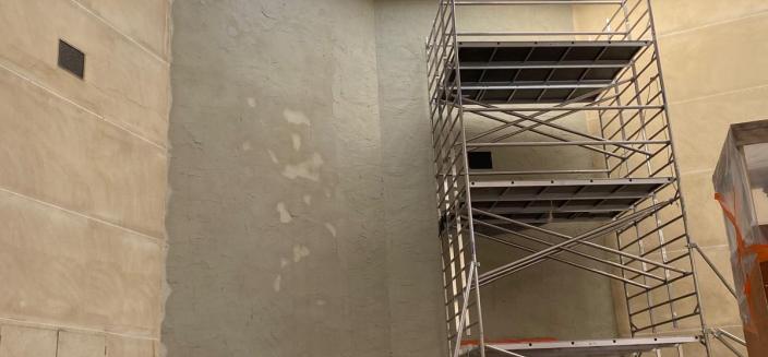 Application des cataplasmes d'argile